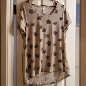 Lularoe Classic t shirt